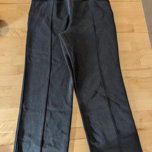 Lululemon - Softstreme High-Rise Straight-Leg Cropped Pant (size 2)